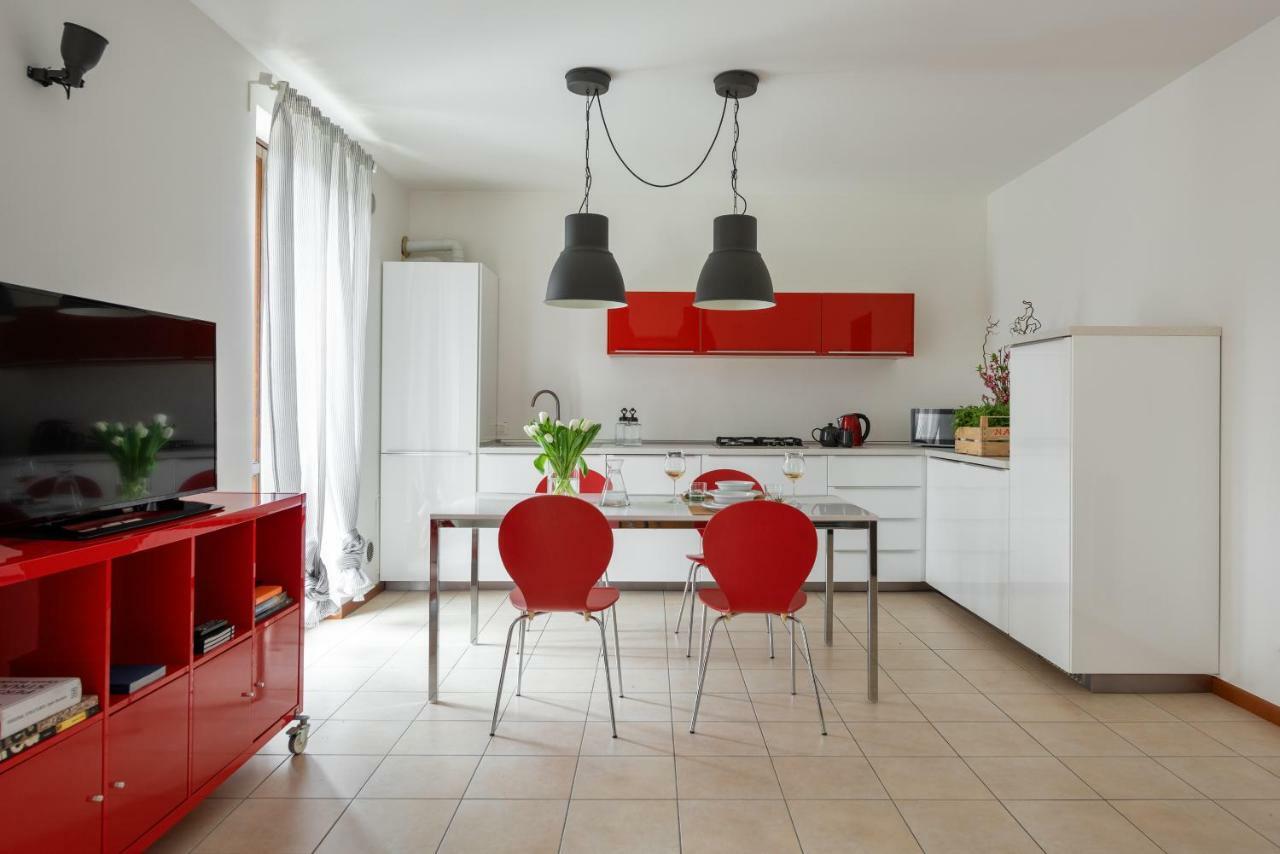 Appartamenti Corte Dei Cipressi Roe Bagian luar foto